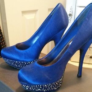 Steve Madden Platform Heels - Size 8